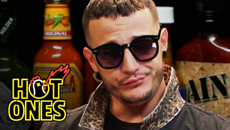 Горячие — s03e14 — DJ Snake Reveals His Human Side While Eating Spicy Wings