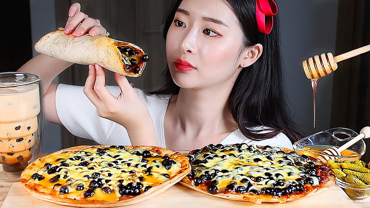 푸메 Fume — s01e129 — Пузырьковый чай тапиока жемчуг пицца! Черный сахарный пузырь DIY ASMR MUKBANG Eating Show