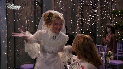 Джесси — s03e11 — Creepy Connie 3: The Creepening