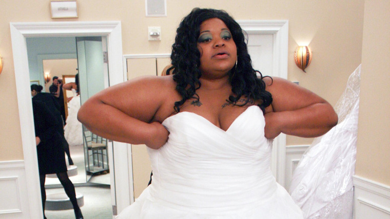Say Yes to the Dress: Big Bliss — s02e10 — The Mom Factor