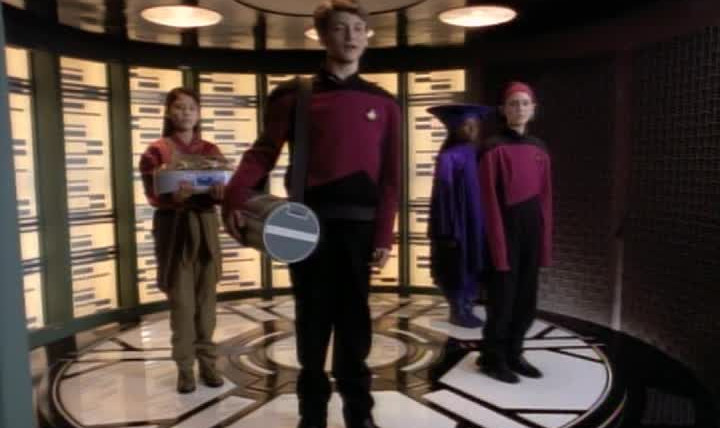 Star Trek: The Next Generation — s06e07 — Rascals