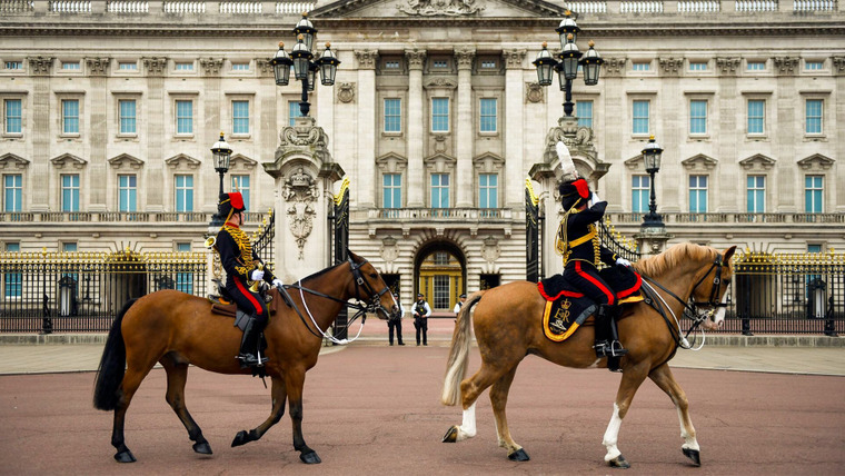 Secrets of the Royal Palaces — s03e01 — Buckingham Palace