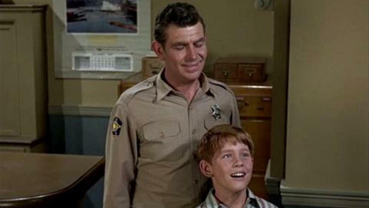 The Andy Griffith Show — s06e30 — A Singer in Town