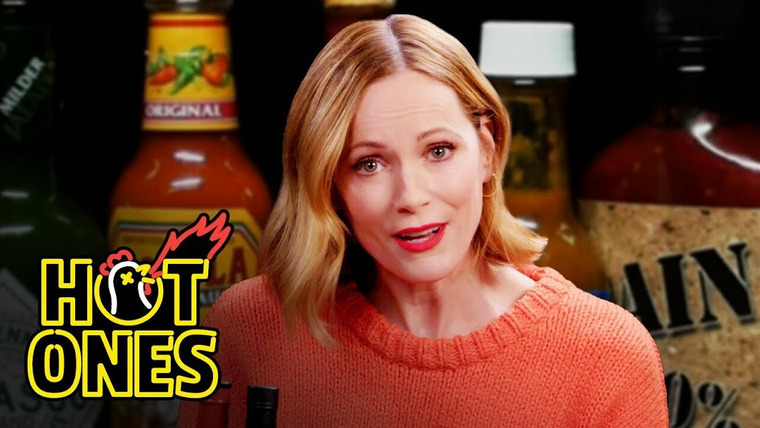 Hot Ones — s17e11 — Leslie Mann Gets Revenge While Eating Spicy Wings