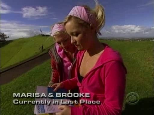 Удивительная гонка — s13e04 — I Wonder If They Like Blondes in New Zealand?