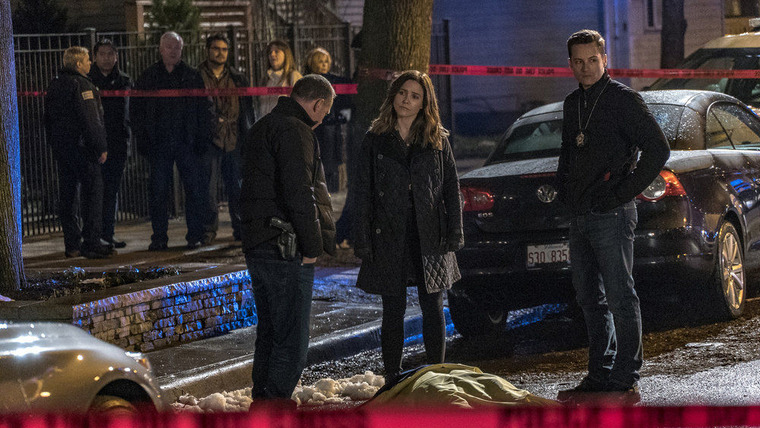 Chicago P.D. — s04e20 — Grasping for Salvation