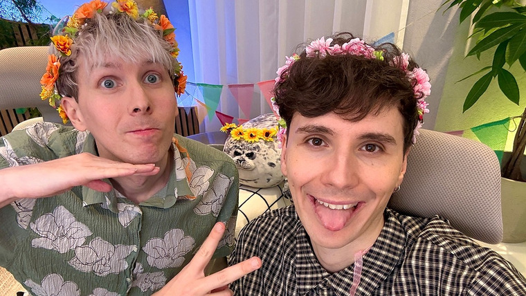 Dan and Phil — s09 special-2 — 🌱🌸DAN AND PHIL LIVESTREAM WINTER IS OVER PARTY❄️❌