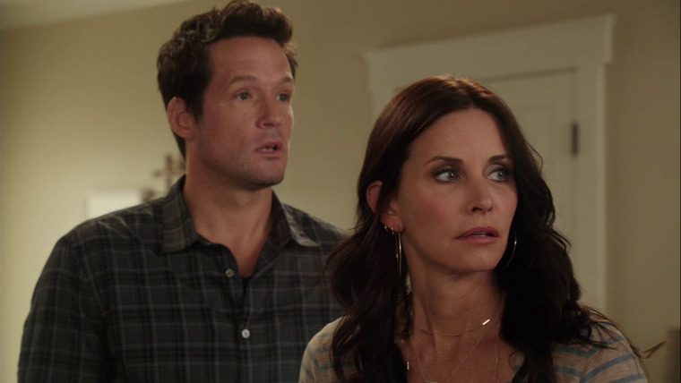 Cougar Town — s03e03 — Lover's Touch