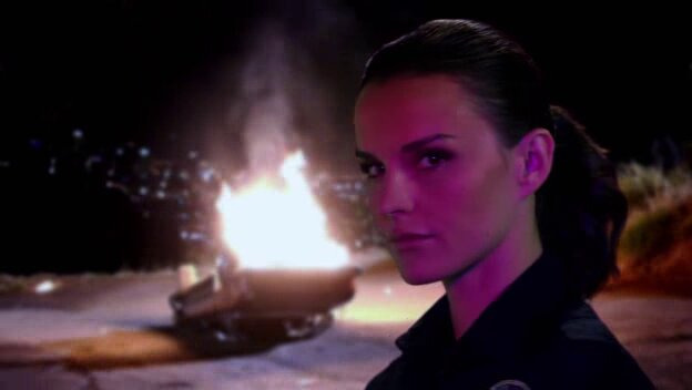 Chemistry — s01e01 — Upside Down