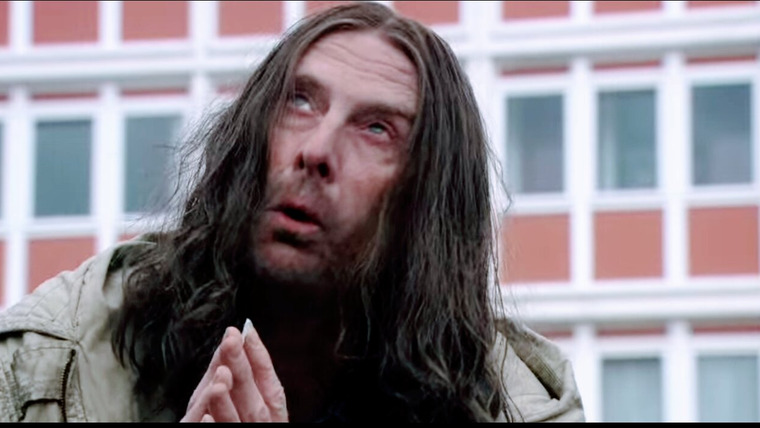 Бесстыдники — s08e15 — My Name is Avril