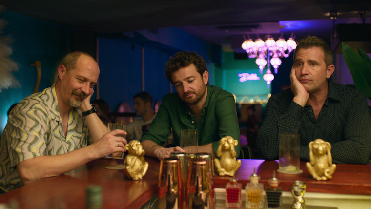 Альфа-самцы — s02e07 — Los chicos de la hermandad