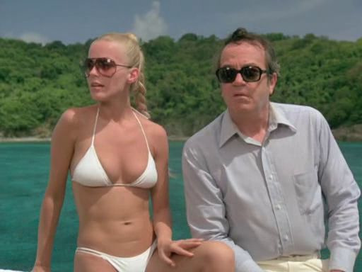 Charlie's Angels — s04e02 — Love Boat Angels (2)