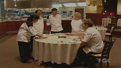 Hell's Kitchen — s01e08 — 4 Chefs Compete