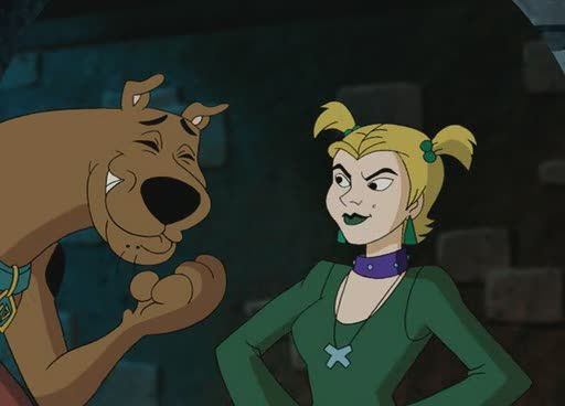 What's New Scooby-Doo? — s02e05 — The Vampire Strikes Back