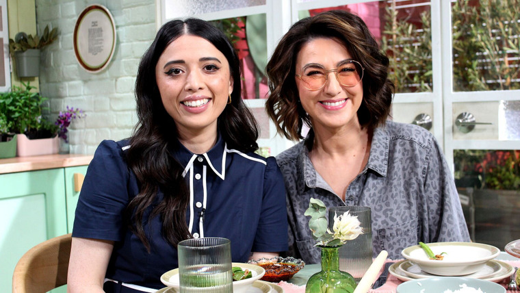 A Bite to Eat with Alice — s01e35 — Astrid Jorgensen