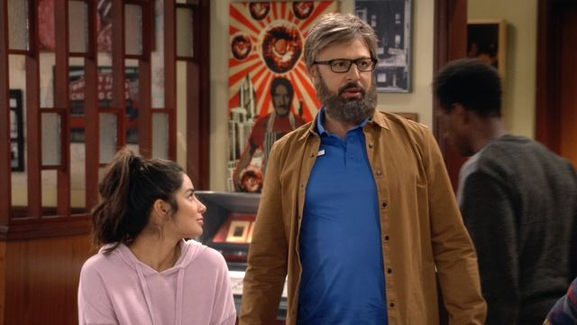 Superior Donuts — s02e16 — Friends Without Benefits