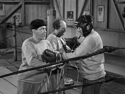 The Three Stooges — s14e02 — Fright Night