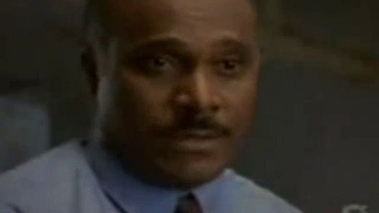 New York Undercover — s01e04 — To Protect and Serve