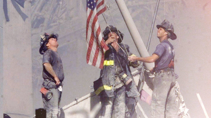 Brad Meltzer's Lost History — s01e01 — The Ground Zero Flag