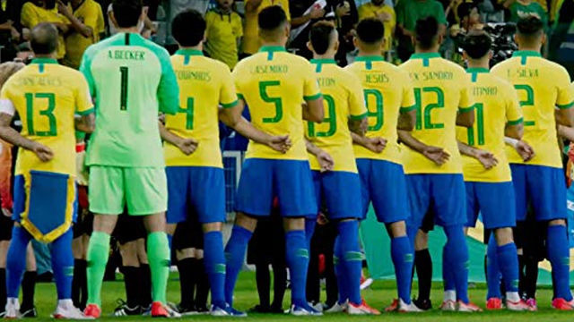 Все или ничего: сборная Бразилии — s01e02 — A Team That Plays Together, Pray Together