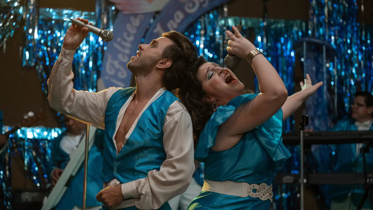Акапулько — s03e09 — Rock You Like a Hurricane