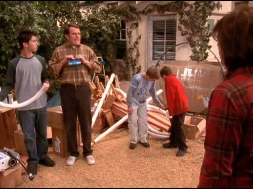 Malcolm in the Middle — s05e10 — Hot Tub