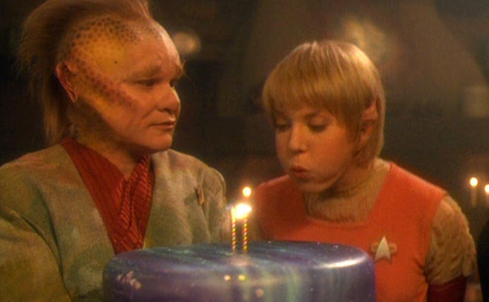 Star Trek: Voyager — s02e06 — Twisted