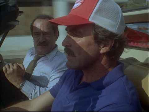Magnum, P.I. — s03e21 — ...By Its Cover