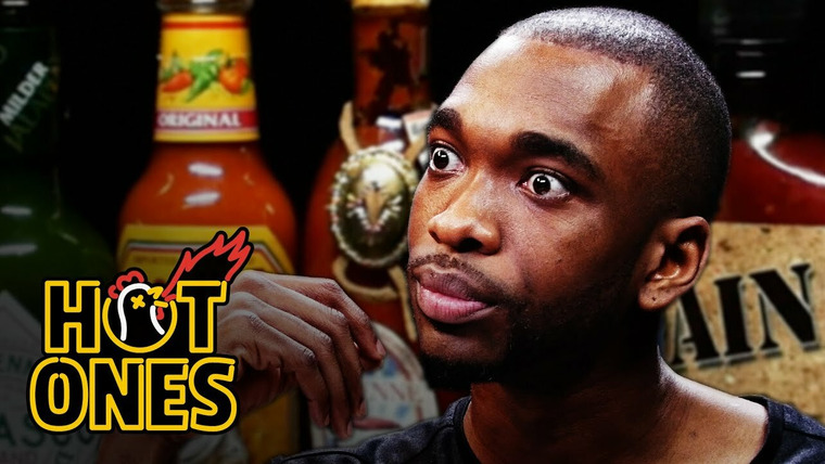 Горячие — s02e26 — Jay Pharoah Has a Staring Contest While Eating Spicy Wings