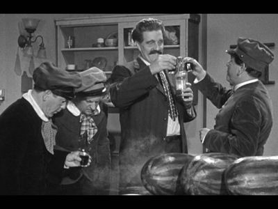 The Three Stooges — s23e08 — Commotion on the Ocean