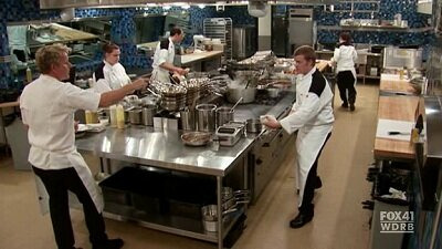 Hell's Kitchen — s08e14 — 4 Chefs Compete Again