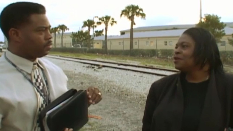 The First 48 — s01e10 — At Death's Door / Wrong Side of the Tracks