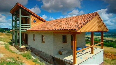 Grand Designs Abroad — s01e02 — Lot, France: House From Straw