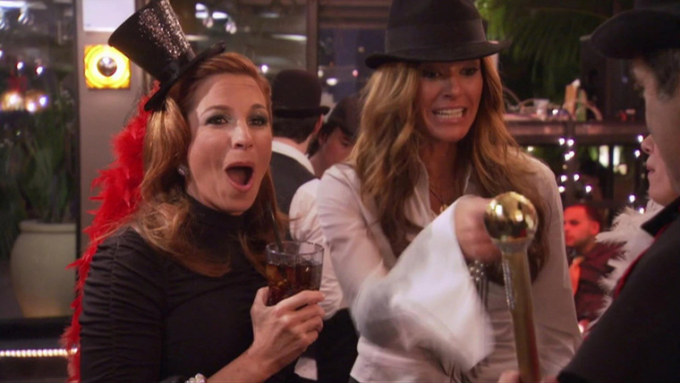 The Real Housewives of New York City — s04e14 — Burlesque is More