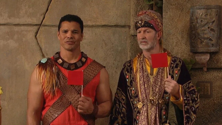 Pair of Kings — s01e17 — The King and Eyes