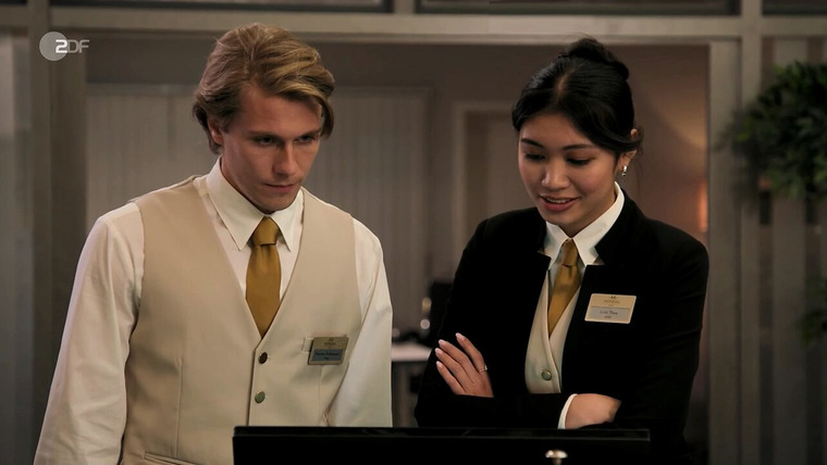 Отель «Мондиаль» — s01e10 — Nachts im Hotel