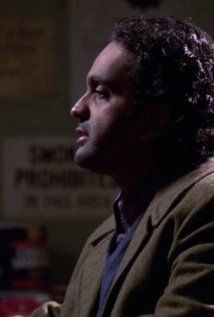NYPD Blue — s12e19 — Bale to the Chief