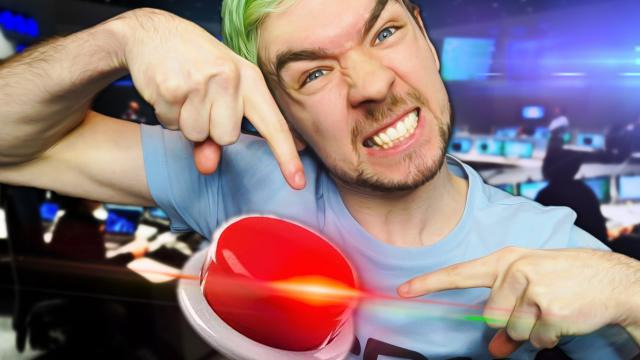 Jacksepticeye — s05e23 — THE SMARTEST MAN | Will You Press The Button? #4