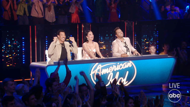 American Idol — s20e18 — Top 7