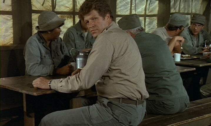 M*A*S*H — s07e13 — An Eye for a Tooth