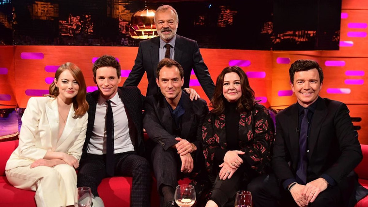 The Graham Norton Show — s24e05 — Eddie Redmayne, Jude Law, Melissa McCarthy, Emma Stone, Rick Astley