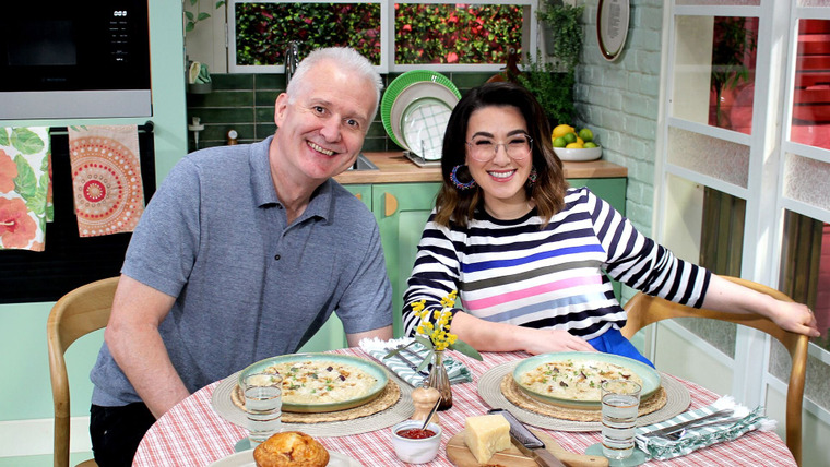 A Bite to Eat with Alice — s02e38 — Andrew Gaze