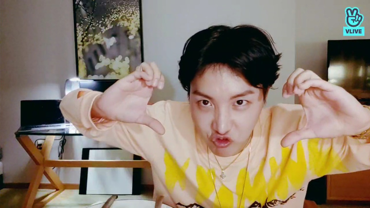 BTS on V App — s04e39 — BTS Live: 쩨이~호~~~~옵~~! 😘