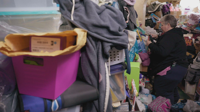 Hoarders — s15 special-4 — Where are they Now? Meryl / Janet