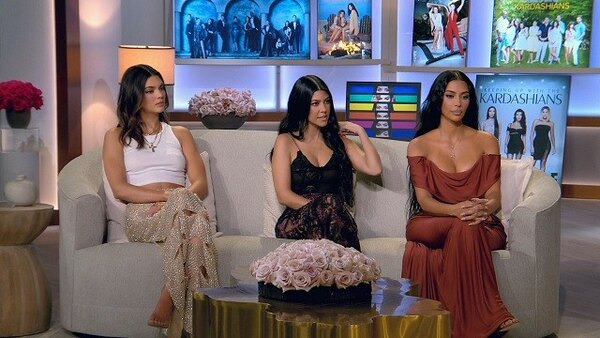 Keeping Up with the Kardashians — s20e00 — The Final Curtain Part 1