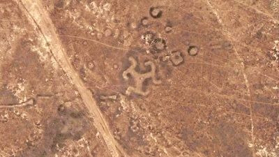 Загадки планеты Земля — s03e13 — Strange Symbols in the Desert