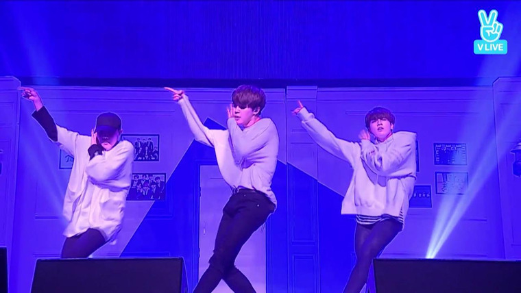 BTS on V App — s03e37 — BTS HOME PARTY — 3J 'Urban Dance'