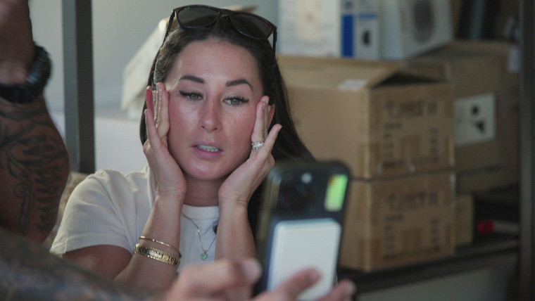 Renovation Aloha — s02e04 — New Island, New Problems
