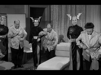 The Three Stooges — s24e08 — Outer Space Jitters