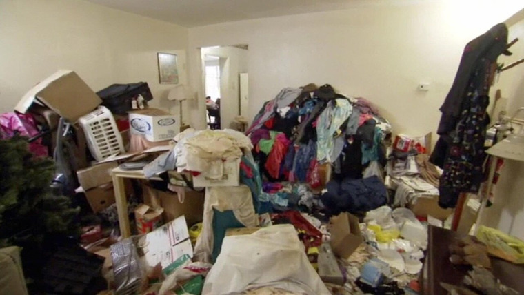 Hoarding: Buried Alive — s06e03 — This House Killed Her